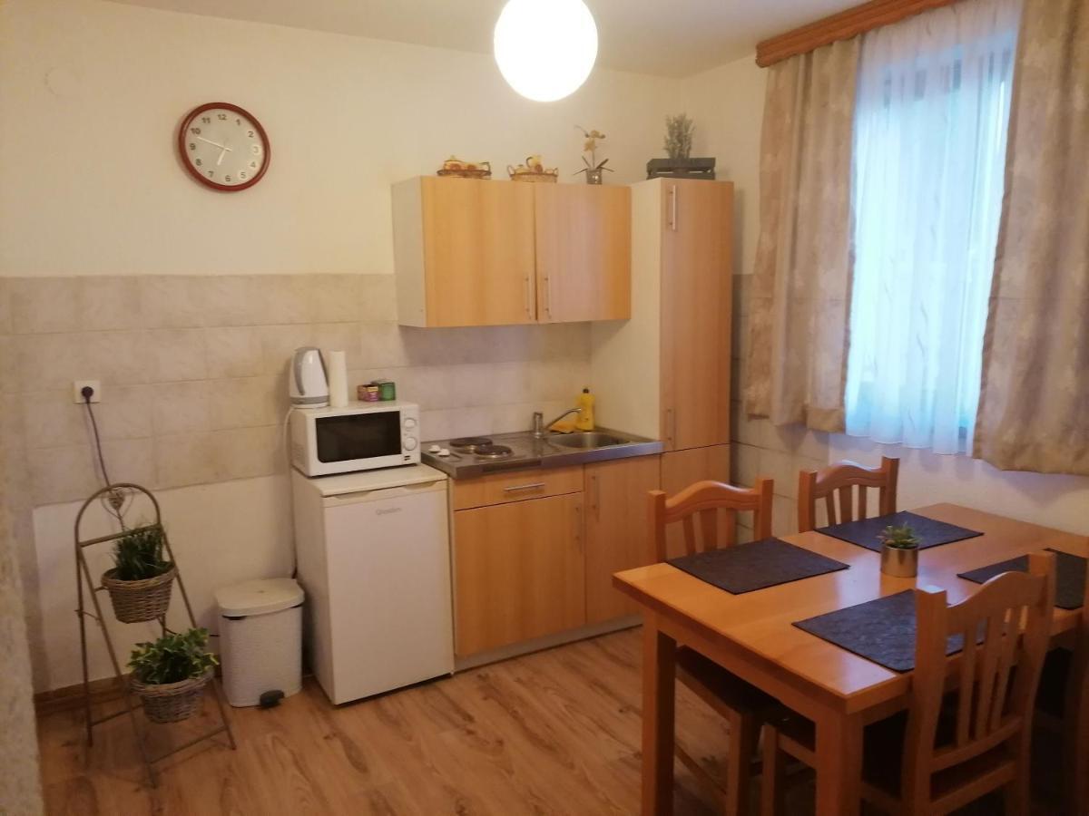 Apartment And Rooms Nevenka Poljanak Extérieur photo